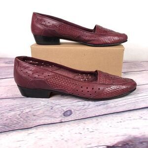 JOAN & DAVID Leather Flats Size 6